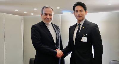 Meeting between Minister of Foreign Affairs of the Islamic Republic of Iran, and  Minister of Foreign Affairs of Brunei Darussalam